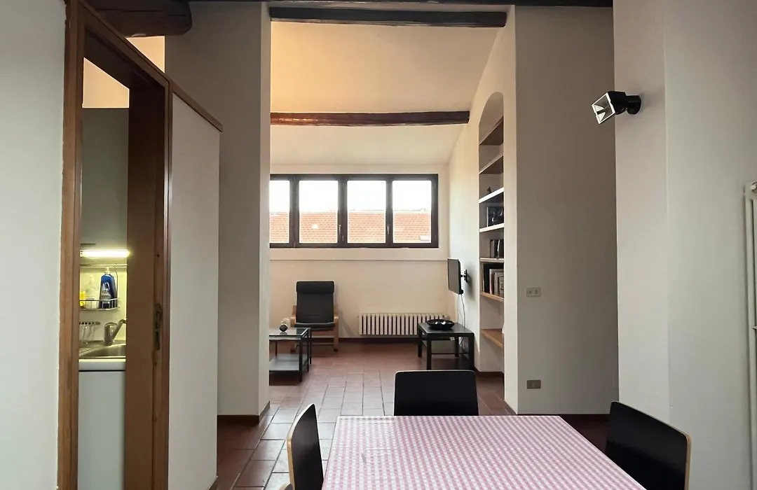 Apartment Very Close To The Central Area-1