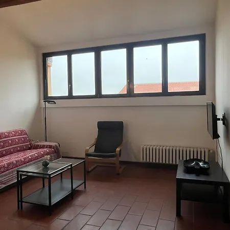 Apartment Very Close To The Central Area-3